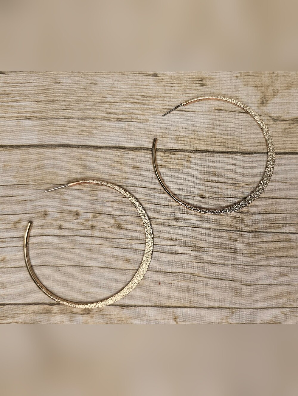 Skinny Gold □■ Textured Classic Hoop Earrings
